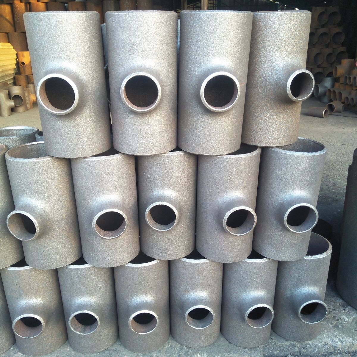 BW Straight Tee Butt Welding Fittings DN15 (NPS ½”) -DN1200 (NPS 48”)   ASTM A234 WPB  ASTM A403 WP316L