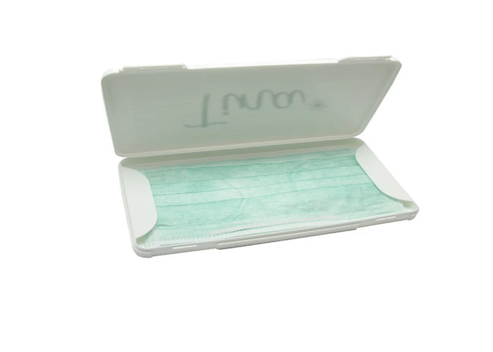 Clean aseptic ety protection box to carry with you a simple japanese-style simple storage mask box